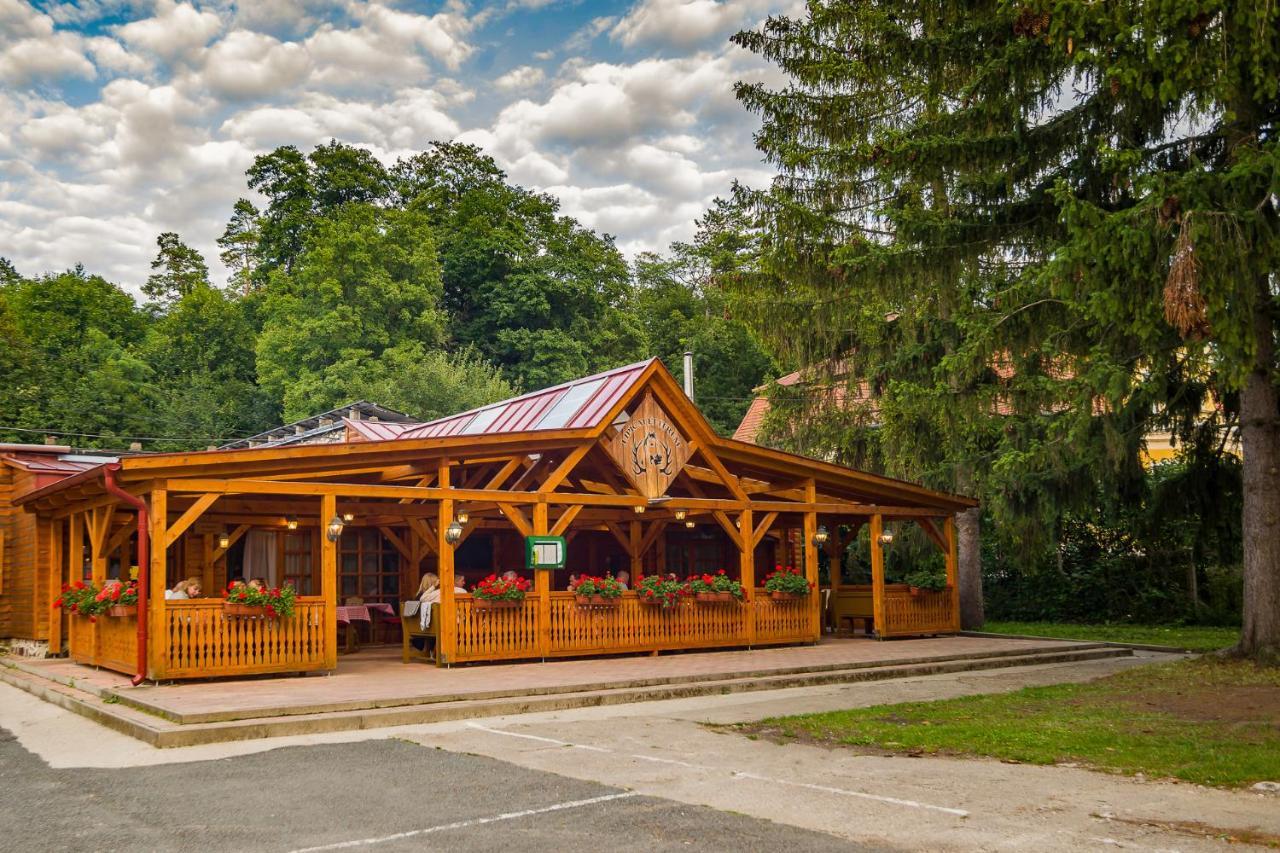 Szilvásvárad Lipicai Hotel Es Etterem מראה חיצוני תמונה